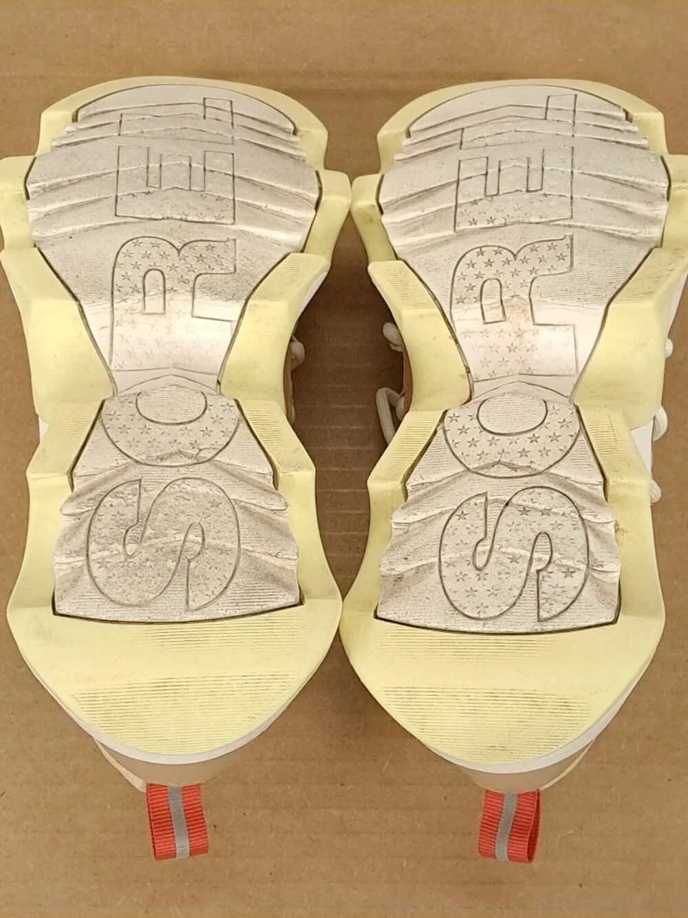Sorel Kinetic Impact II Lace Sneakers Women 9.5 Cream White Tan Shoes NL4953-165